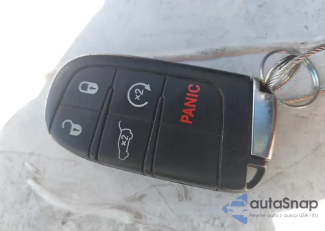 2018 Jeep Grand Cherokee Sterling Edition 4X2 from USA, damaged, VIN 1C4RJEBG3JC281464